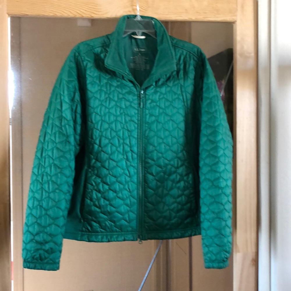 L.L. Bean Kelly green light jacket